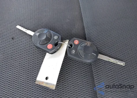 2013 Ford Focus Se из США, поврежденный, VIN 1FADP3K26DL238037